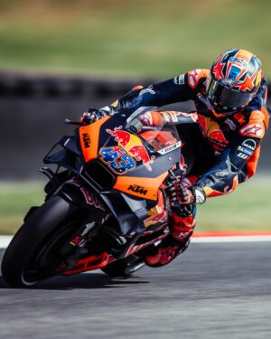Jack Miller Instagram - It’s no secret that we’ve struggled this weekend. We battled along, and it was a lot of work for no points but I was suffering with the front end. I’m really looking forward to the test tomorrow to try and sort it out.