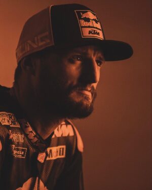 Jack Miller Instagram - Let’s get this show on the road 👊

#JM43 #MotoGP