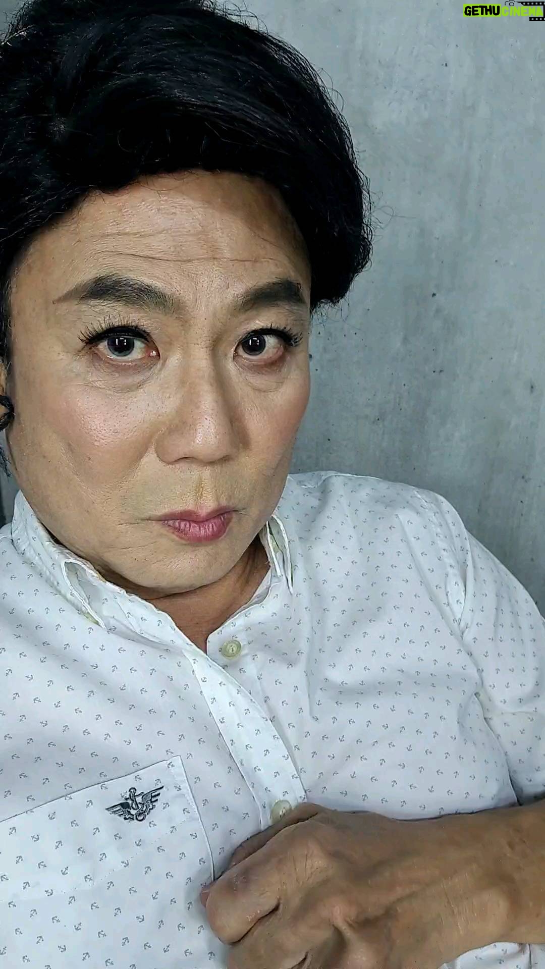 Jack Neo - 1.8K Likes - 看看梁细妹,如果不穿绿色还像她吗?