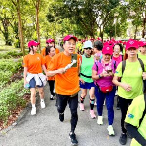 Jack Neo Instagram - 老朋友趴趴走 来到碧山 欢迎大家下个礼拜跟我们一起走...