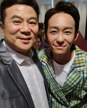 Jack Neo Instagram - 那天去电视台宣传电影，结果遇到了很多老朋友，俊男美女。。。
