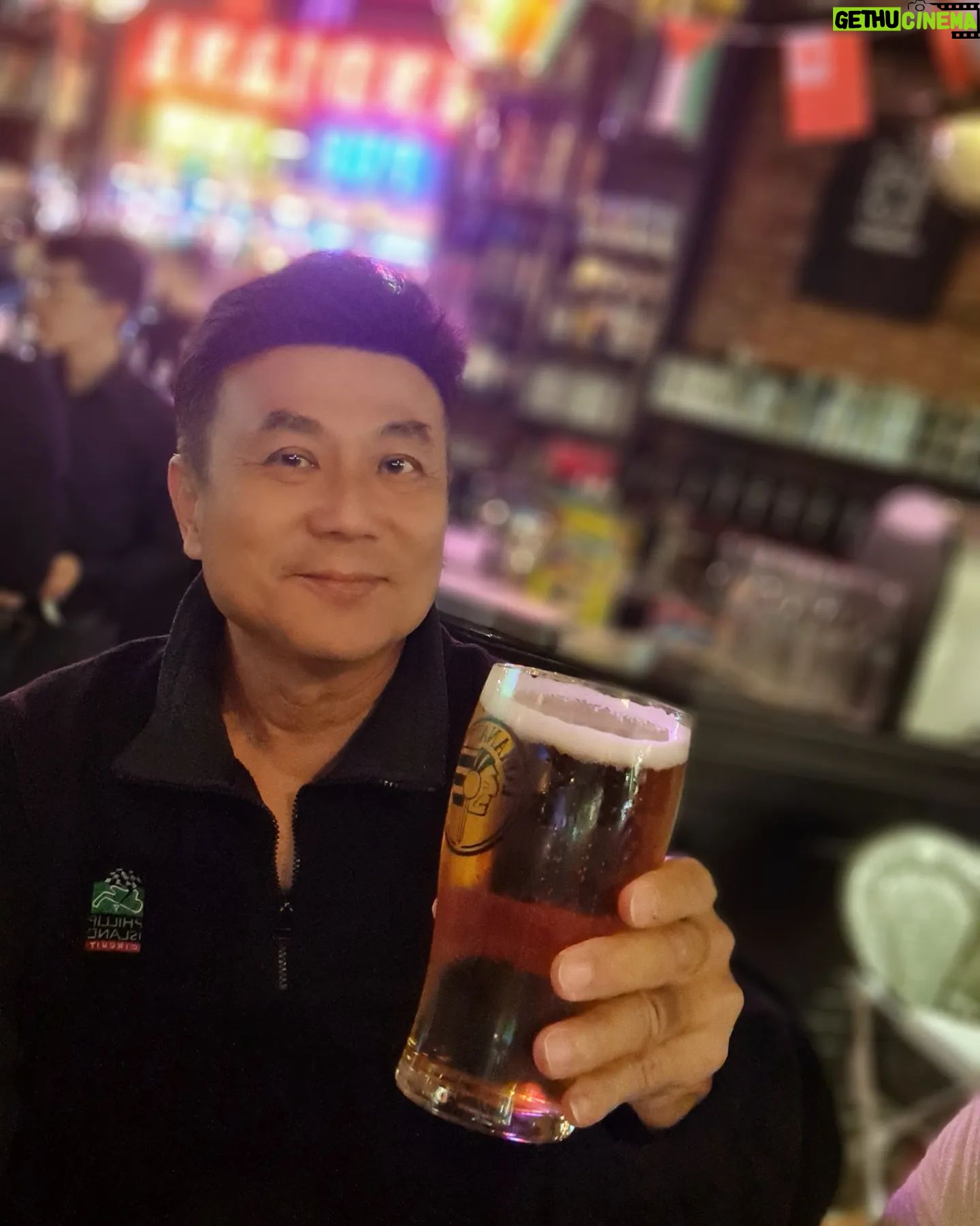 Jack Neo - 535 Likes - 干杯老朋友...