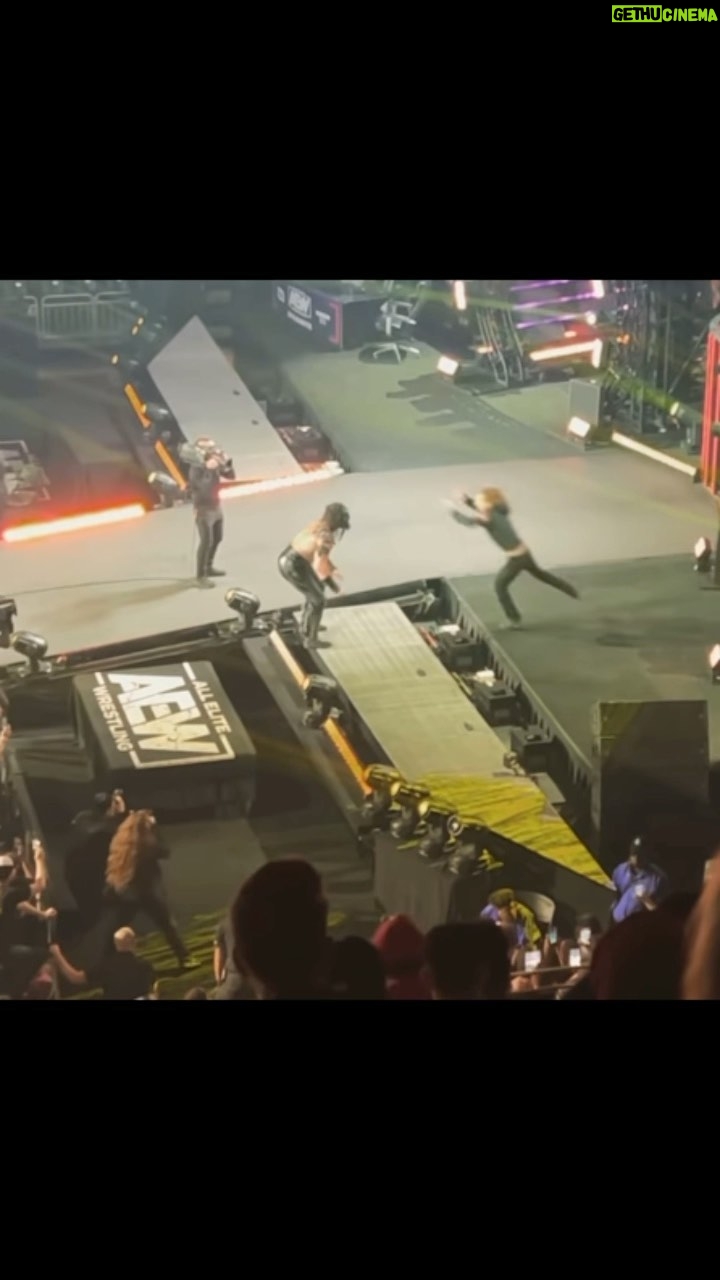 Jack Perry - 72.5K Likes - .
.
.
🎥 @brandocash
#reels #reelsinstagram #aew #aewdynamite