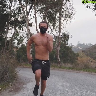 Jack Perry - 7.2K Likes - I’ve never trained so hard for anything in my life. Thanks to all the people who have helped me get ready for this moment these last two weeks.
@lemonperry @dannydrone_ @bitton710 @iamjakeatlas @otherrayrosas @luchasaurus @realmarkostunt @johnhennigan @davidarquette @royceisaacs my friends Jose and Pancho. And most of all, thank you @chrisjerichofozzy , for bringing the best out of me. We’re 4 days away. Let’s dance. ⏱
@allelitewrestling @aewontnt @qfactory_music @trainingmask #trainingmask #bangenergy