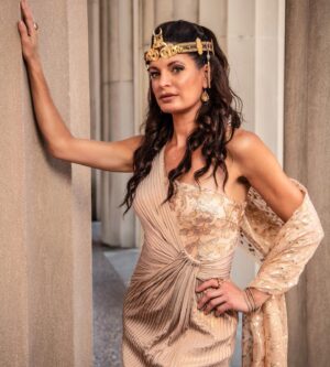 Jackie Burns Instagram - I saw Aida when I first moved to the city and was in complete awe. The story, the score, and the cast brought me to tears. I would go and stand in the back as much as I could afford on my waitress salary. Now years later I'm finally playing a dream role. If you're in Nashville come and check out @studiotenn Elton John & Tim Rice’s AIDA: In Concert on September 30th & October 1st @tennesseepac. Click the link to buy tickets: https://www.studiotenn.org/aida