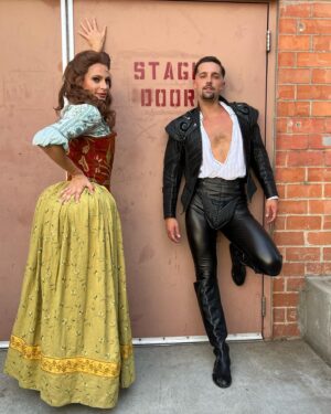 Jackie Burns Instagram - We take comedy very seriously at @sacmusicals. I loved my time with this outrageously talented cast of #somethingrottenthemusical. It went by way too fast! Swipe to the end if you want to get a glimpse of this summer’s hottest #showmance! 
•
•
•
•
#fbf #musicals #theater #theaterlife #instagood #musicalcomedy #fridayfeeling #happy #photography