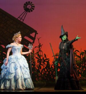 Jackie Burns Instagram - Happy 20th Wicked! I like so many others have been changed for good.  Thank you. 💚