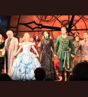 Jackie Burns Instagram - Happy 20th Wicked! I like so many others have been changed for good.  Thank you. 💚