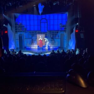 Jackie Burns Instagram - It’s world theater day, so yup, here’s some content from you guessed it………………THE THEATER. Set sail ✌🏻
•
•
•
Thanks to fellow theater nerd @maryspacekate for the videos. Go ahead and scroll for a “Wicked” surprise 💚