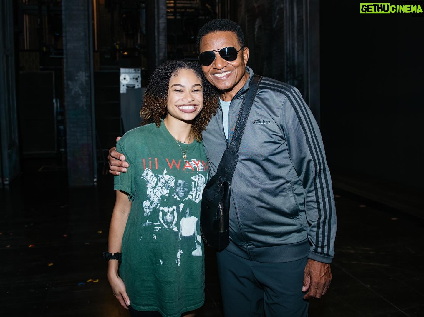 Jackie Jackson - 2.5K Likes - 𝗜𝘁 𝘄𝗮𝘀 𝗮 𝗽𝗹𝗲𝗮𝘀𝘂𝗿𝗲 𝗺𝗲𝗲𝘁𝗶𝗻𝗴 𝘁𝗵𝗲 𝘁𝗮𝗹𝗲𝗻𝘁𝗲𝗱 @mjthemusical 𝗰𝗮𝘀𝘁 & 𝗰𝗿𝗲𝘄!🙏 𝗗𝗼𝗻’𝘁 𝘄𝗮𝗹𝗸, 𝗿𝘂𝗻 𝘁𝗼 𝗴𝗼 𝘀𝗲𝗲 𝘁𝗵𝗶𝘀 𝗽𝗿𝗼𝗱𝘂𝗰𝘁𝗶𝗼𝗻🎭 𝗨𝗻𝘁𝗶𝗹 𝗻𝗲𝘅𝘁 𝘁𝗶𝗺𝗲!🎬
📸 @andyhenderson
#MJTheMusical
#Broadway
#MichaelJackson
#Jackson5