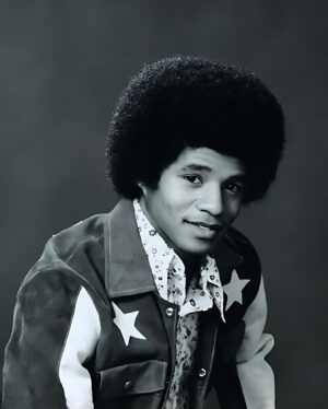 Jackie Jackson Instagram - 𝗦𝘁𝗮𝗿𝘀 & 𝘀𝘁𝗿𝗶𝗽𝗲𝘀🇺🇸 𝗪𝗶𝘀𝗵𝗶𝗻𝗴 𝗲𝘃𝗲𝗿𝘆𝗼𝗻𝗲 𝗮 𝘀𝗮𝗳𝗲 & 𝗿𝗲𝗹𝗮𝘅𝗶𝗻𝗴 𝟰𝘁𝗵 𝗼𝗳 𝗝𝘂𝗹𝘆 𝘄𝗲𝗲𝗸𝗲𝗻𝗱!🧨

#JackieJackson
#IndependenceDay
#StarsAndStripes
#USA