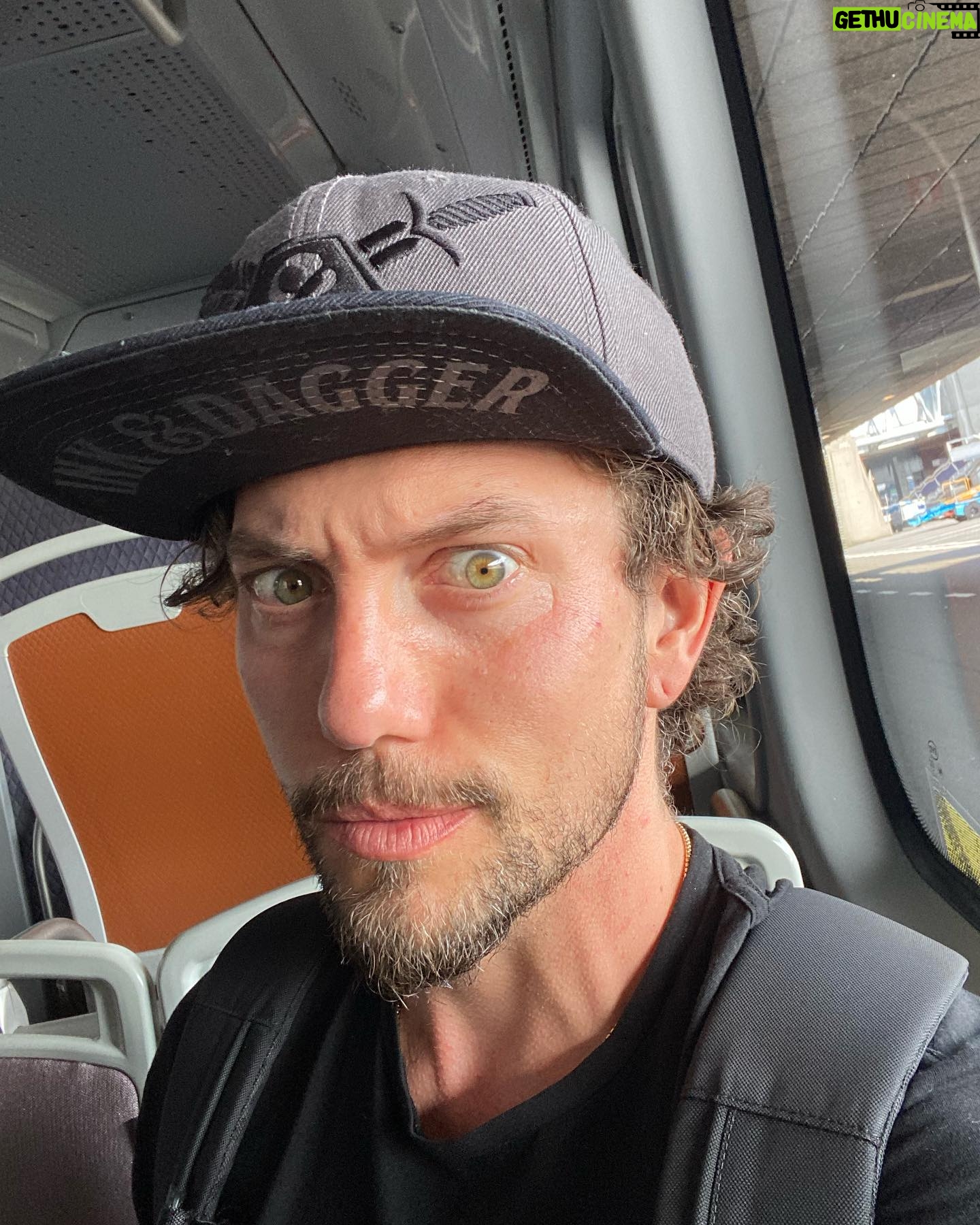 Jackson Rathbone - 30.7K Likes - Happy Rosh Hashanah! L'Shanah Tovah!
I’m traveling (again) so that’s why the weird selfie pic lol - Happy New Year, y’all! May you all be blessed and find happiness in all that you do. ✌️♥️🤟🙏