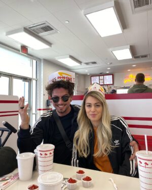 Jackson Rathbone Instagram - Happy Mothers Day @sixandboe !
You make our family. You’re the best. 
Thanks for being an awesome mom, wife, and best friend. Every year is better with you. Here’s to many more! Love ya butt!