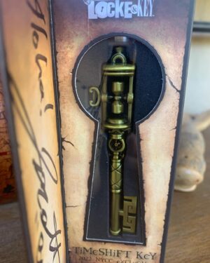 Jackson Robert Scott Instagram - Just arrived in time for the holidays! 🗝️✨🎄Three new personally signed collector keys to unlock some more magic! 🔐 You can find them on JacksonRobertScott.com (link in bio) I got to use these amazing keys in season 3! Long live the keys and The Keepers! ❤️ #lockeandkey #lockeandkeynetflix #lockeandkeyseason3 #magicalkeys #timeshiftkey #angelkey #emiliajonesy #harlequinkey #connorjessup #darbystanchfield #bode #bodelockenetflix #bodelocke #netflixlockeandkey