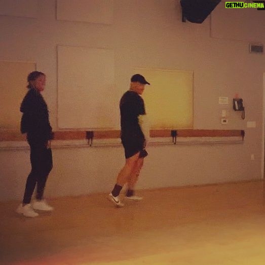 Jacob Artist - 17.2K Likes - dance with @bp_parks 👯♀️