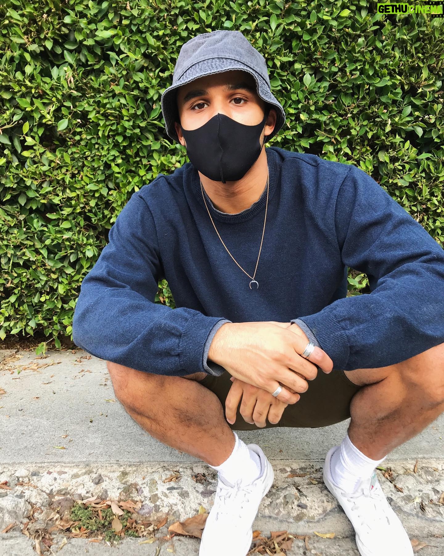 Jacob Artist - 48.5K Likes - curbside pickup