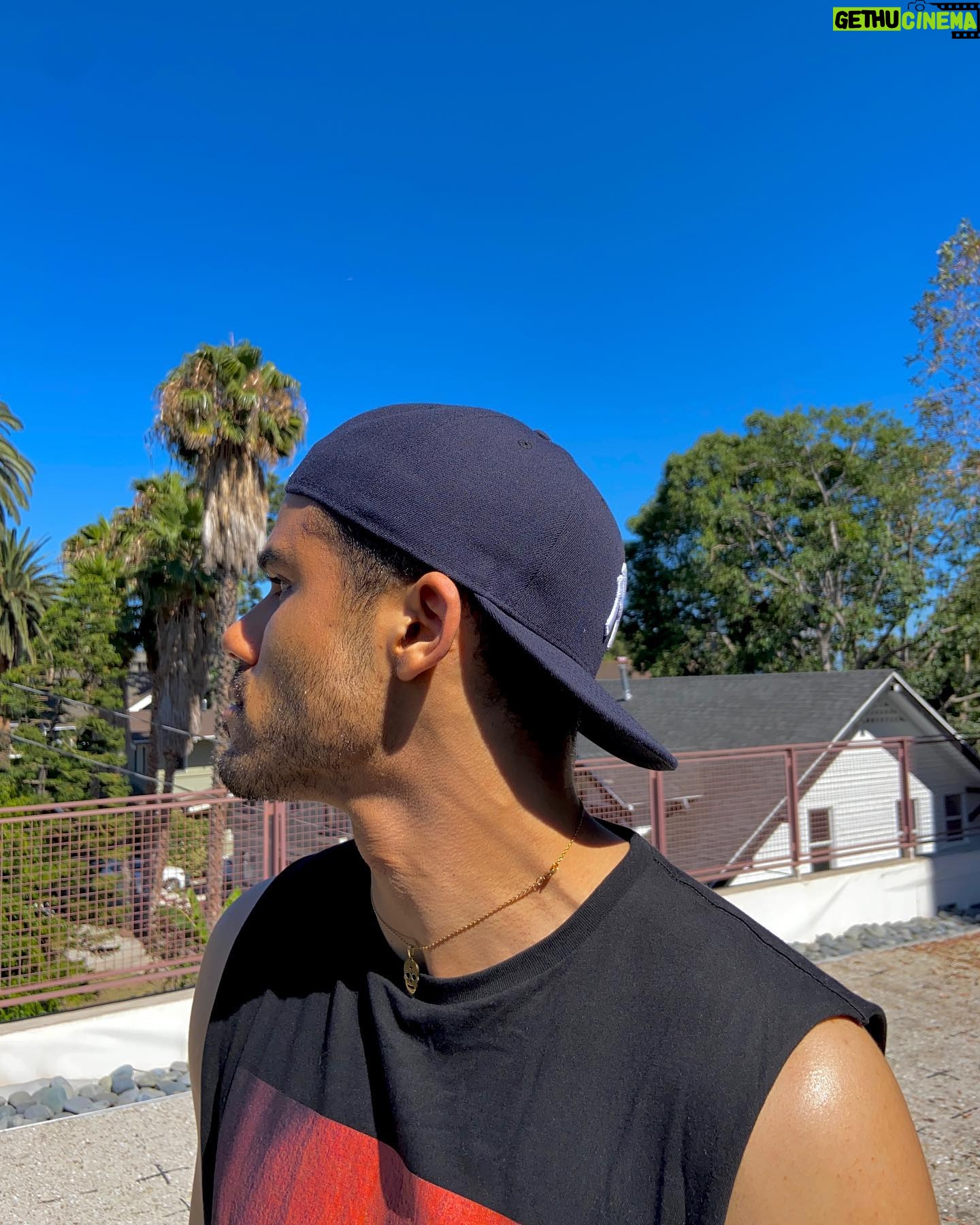 Jacob Artist - 34.3K Likes - la la land