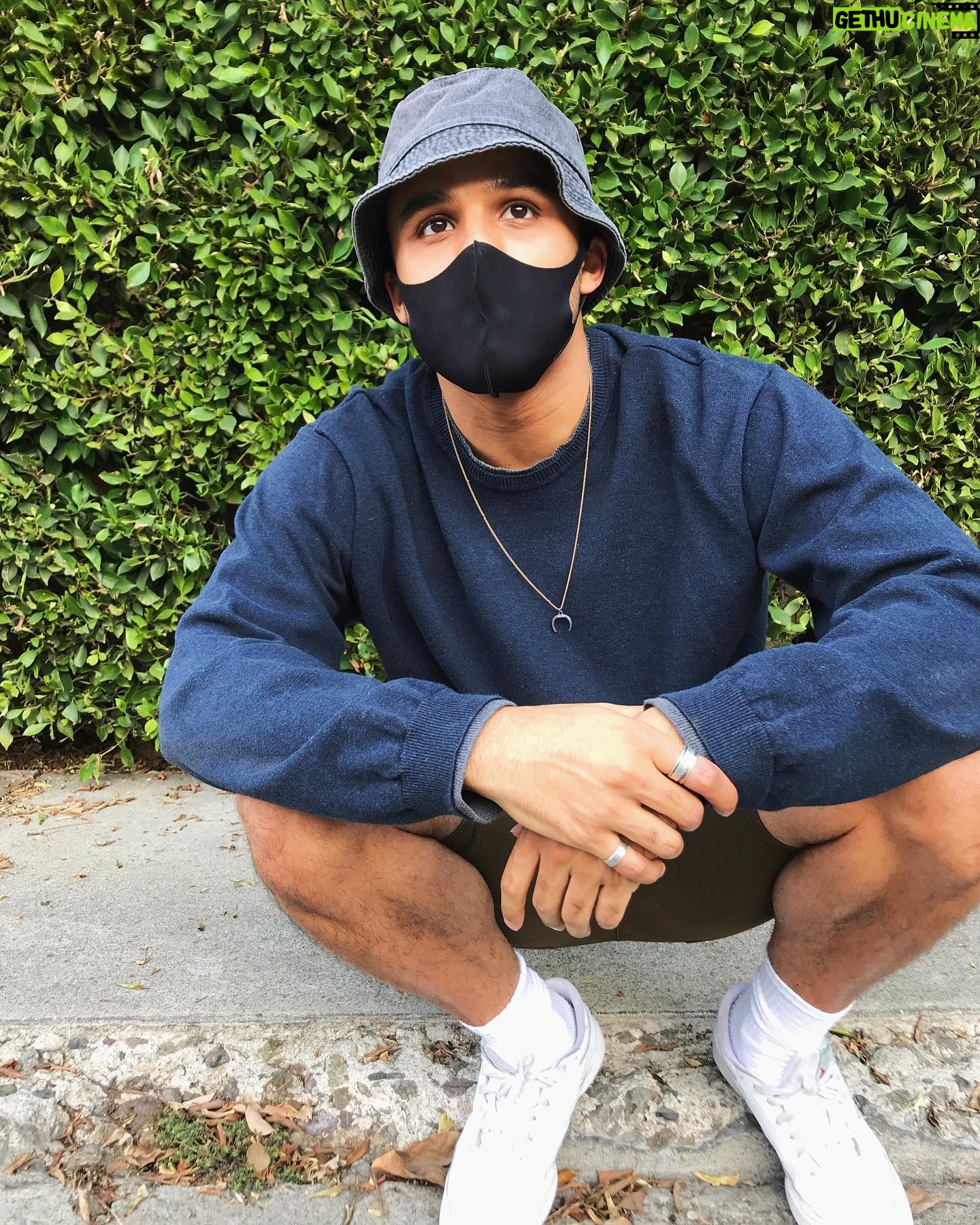 Jacob Artist - 48.5K Likes - curbside pickup