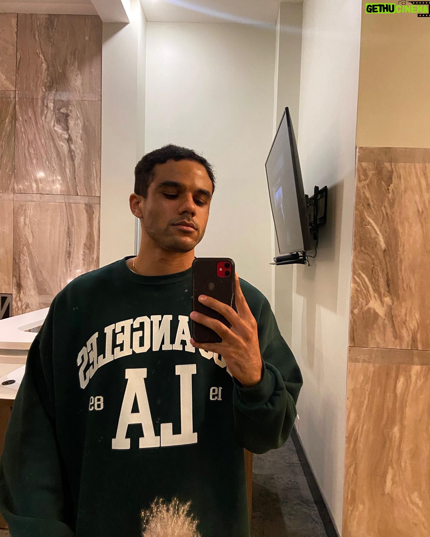 Jacob Artist - 3 Likes -