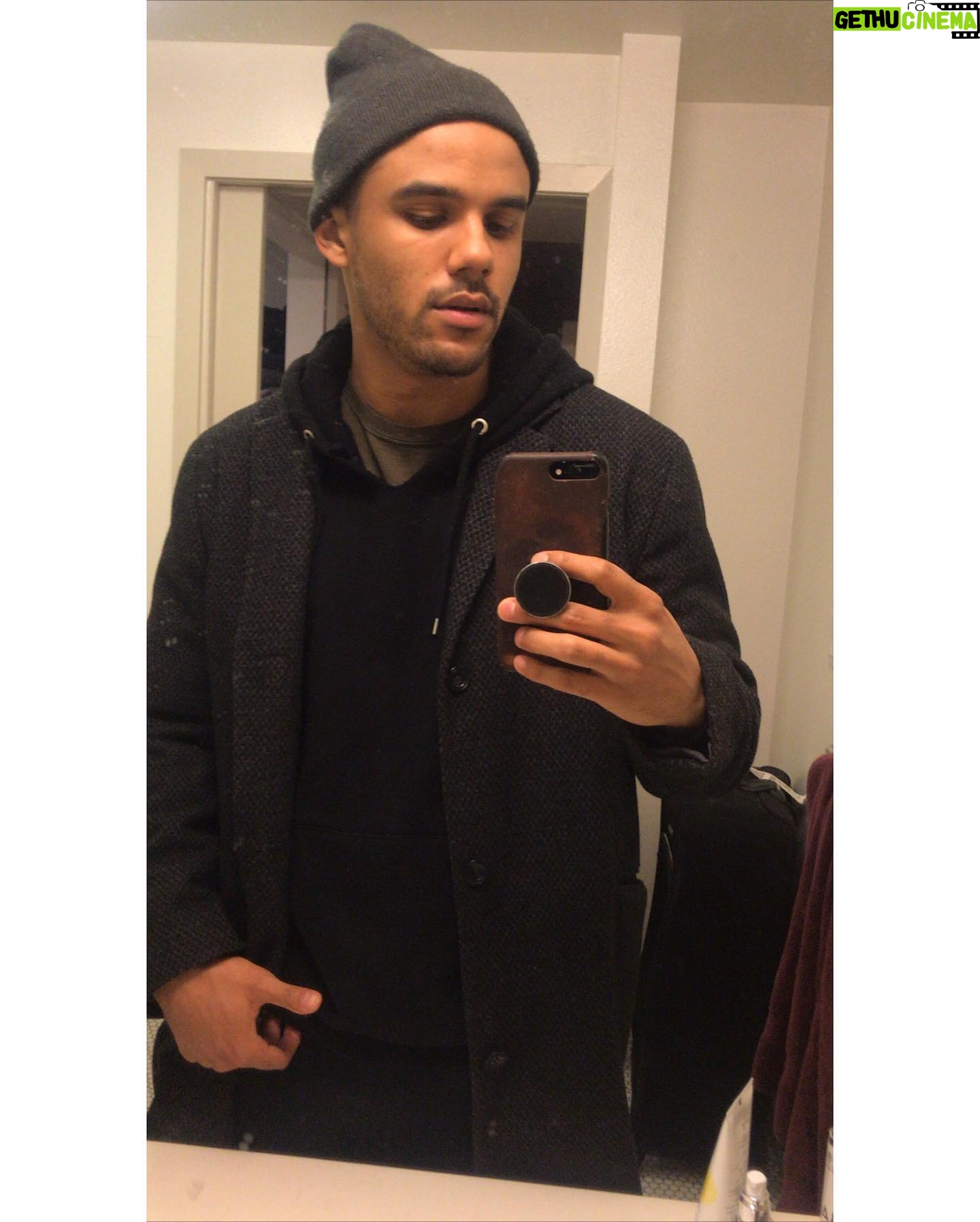 Jacob Artist - 36.1K Likes - facemask🍦