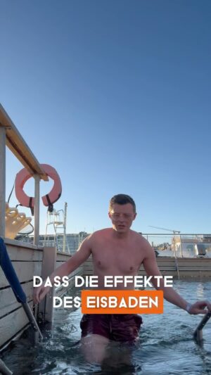 Jacob Beautemps Instagram - Wart ihr schon mal eisbaden? 🥶 #eisbaden #wissen #fragjacob