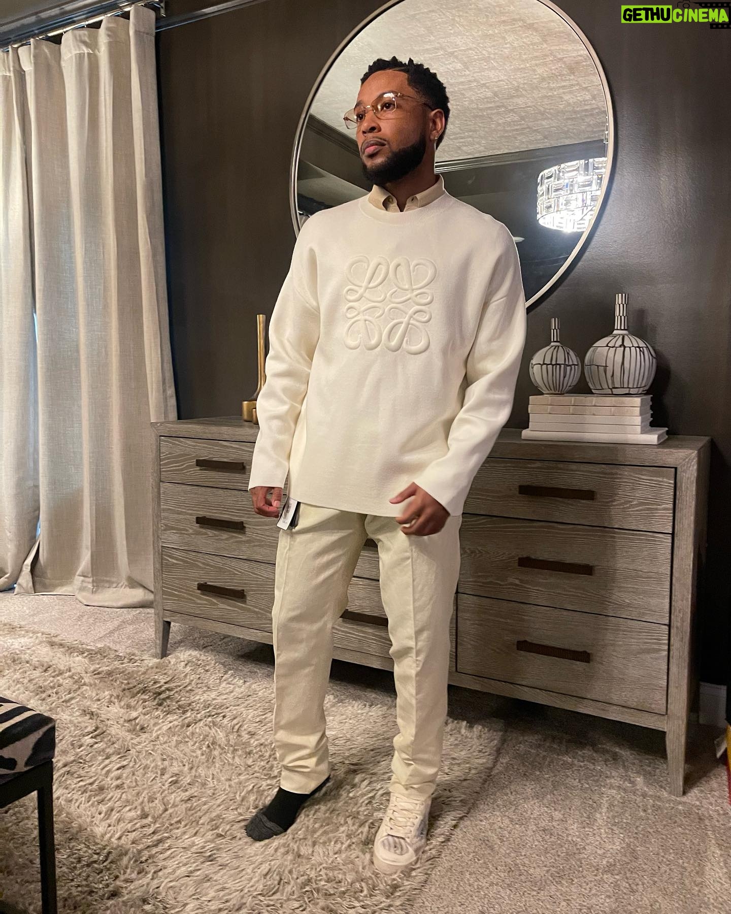 Jacob Latimore - 78.8K Likes - Fittings..✈️
No BEIGE, no entry. 🎞️
🎧: soon
🇬🇧