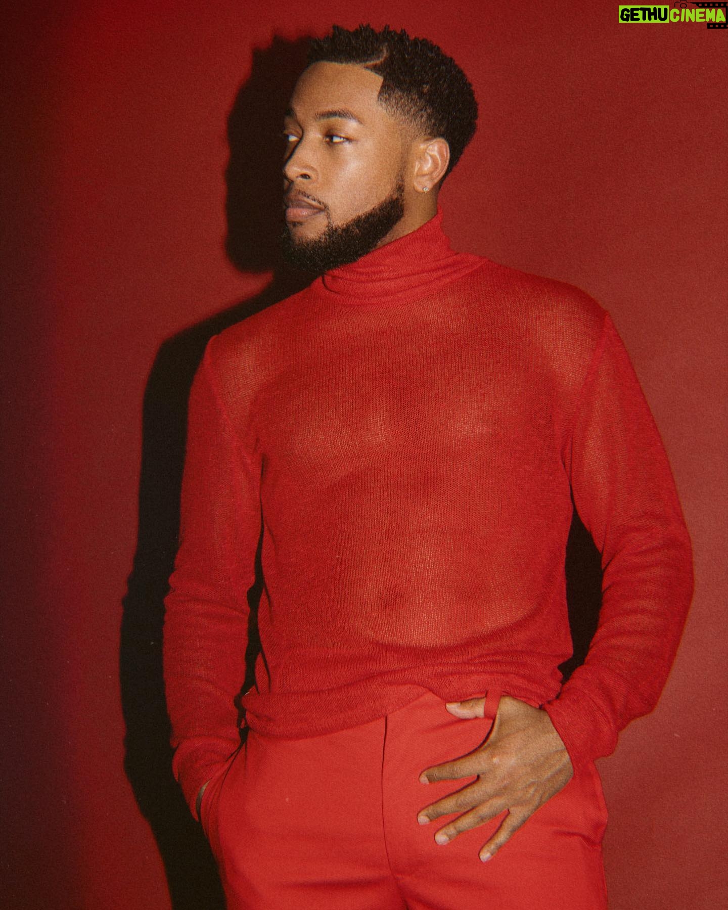 Jacob Latimore - 31.9K Likes - what’s the tools for a healthy relationship
📸: @mr_dadams
Styled by: @bryonjavar