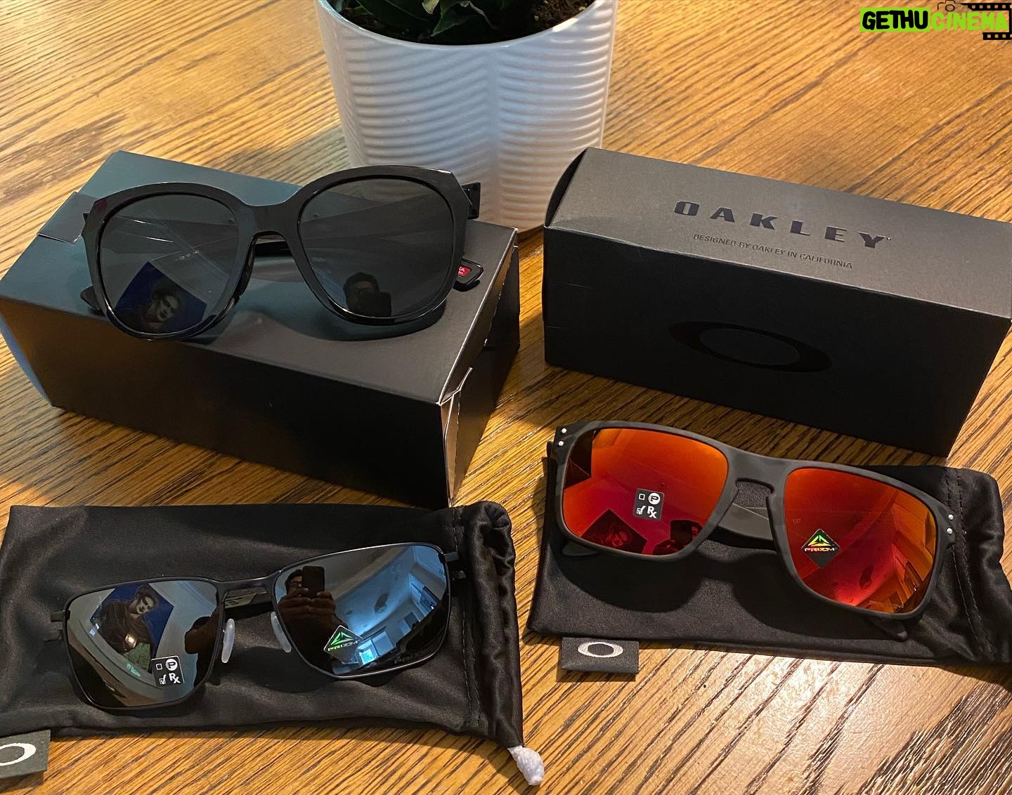 Jacob Vargas - 1.5K Likes - Came back from my Birthday trip to these awesome gifts. Thank you to @netflix for the delicious @thecookiesociety cookies and thank you @westozzypat for the @oakley shades. You made my day. ❤️