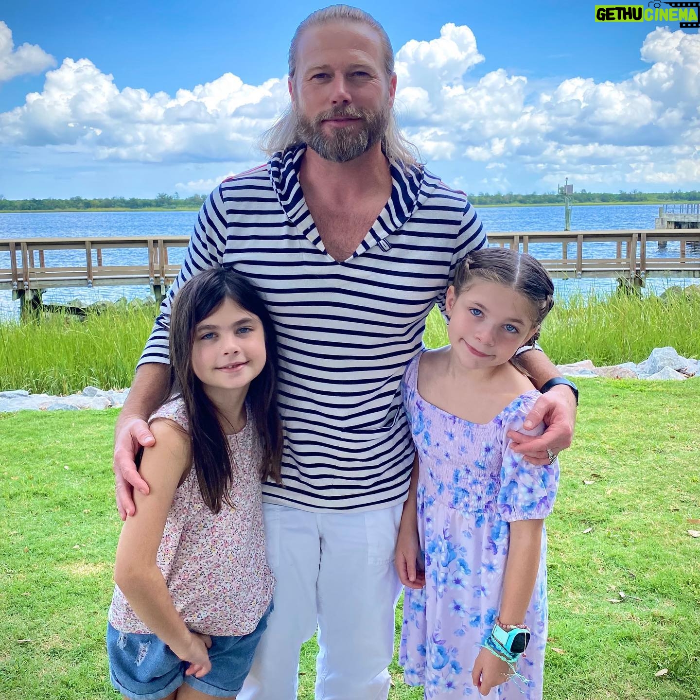 Jacob Young - 2.4K Likes - Great Birthday yesterday! I felt like the king of my castle for a day, thanks to my beautiful wife @christenyoung4 my amazing children and my best friend @mark_rozzano for flying in to celebrate with me. Thank you to everyone out there for all the wonderful birthday wishes! Life is good, age is a number. ✌🏼❤️