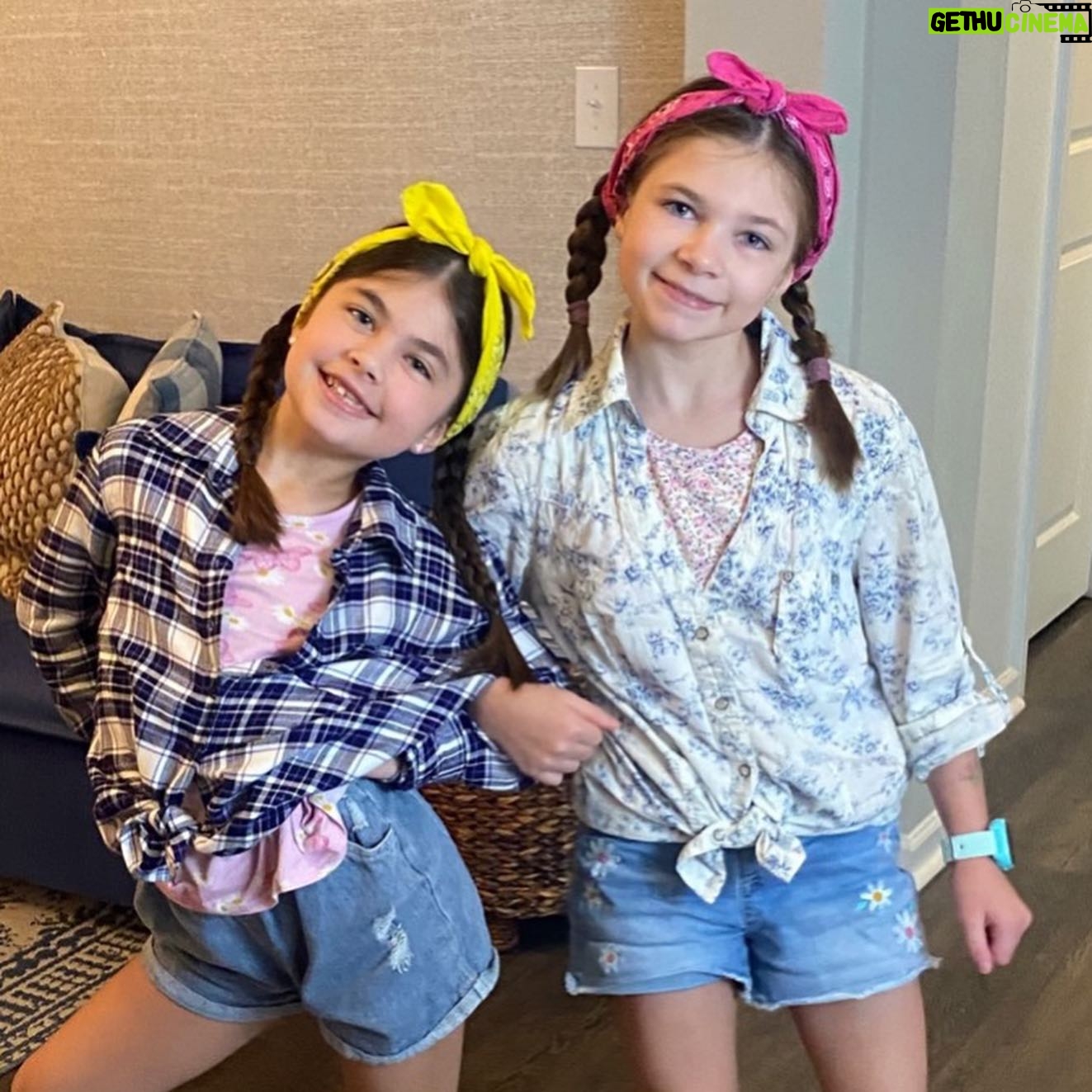 Jacob Young - 316 Likes - Western day at school for these two cuties ❤️ #shescountry #Grace #Molly #schoolspirit @jacob_w_young