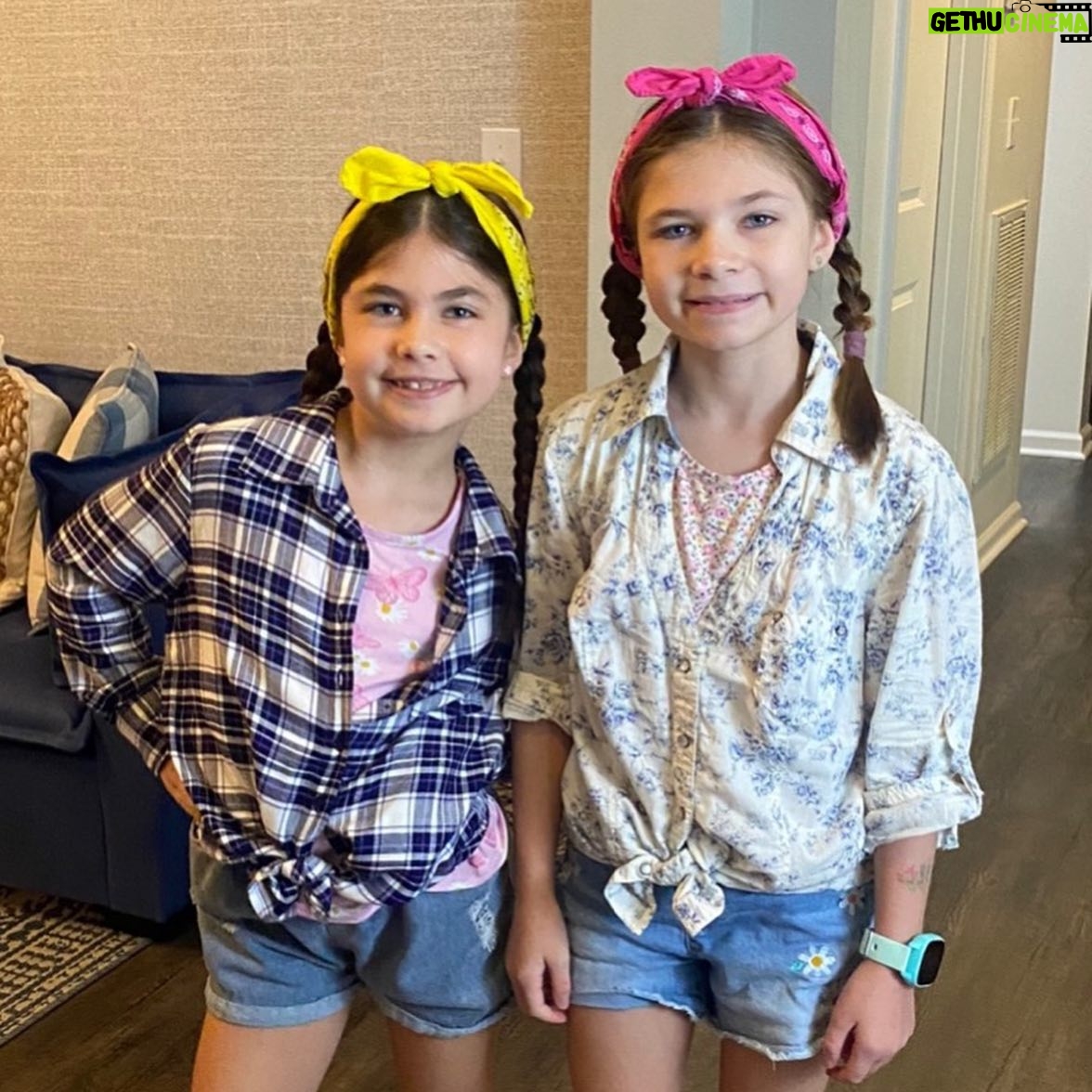 Jacob Young - 316 Likes - Western day at school for these two cuties ❤️ #shescountry #Grace #Molly #schoolspirit @jacob_w_young