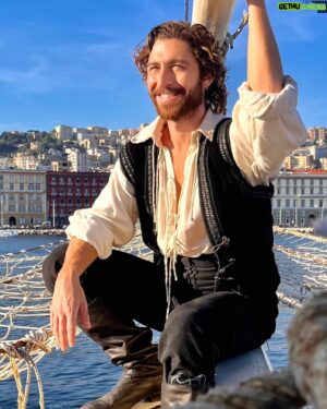 Jacopo Rampini Instagram - Filming on an ancient ship in the gulf of Naples 🤌🎥