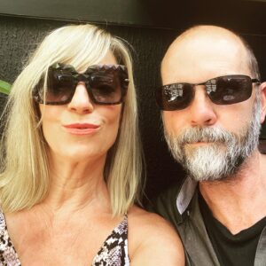 Jacqueline Brennan Instagram - 19 years of varying facial hair! Happy Anniversary Ian Bliss. 💕#andthatsjustme