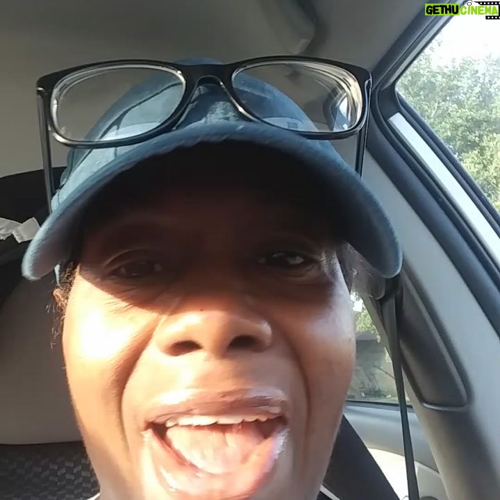 Jacqueline Moore - 0.9K Likes -