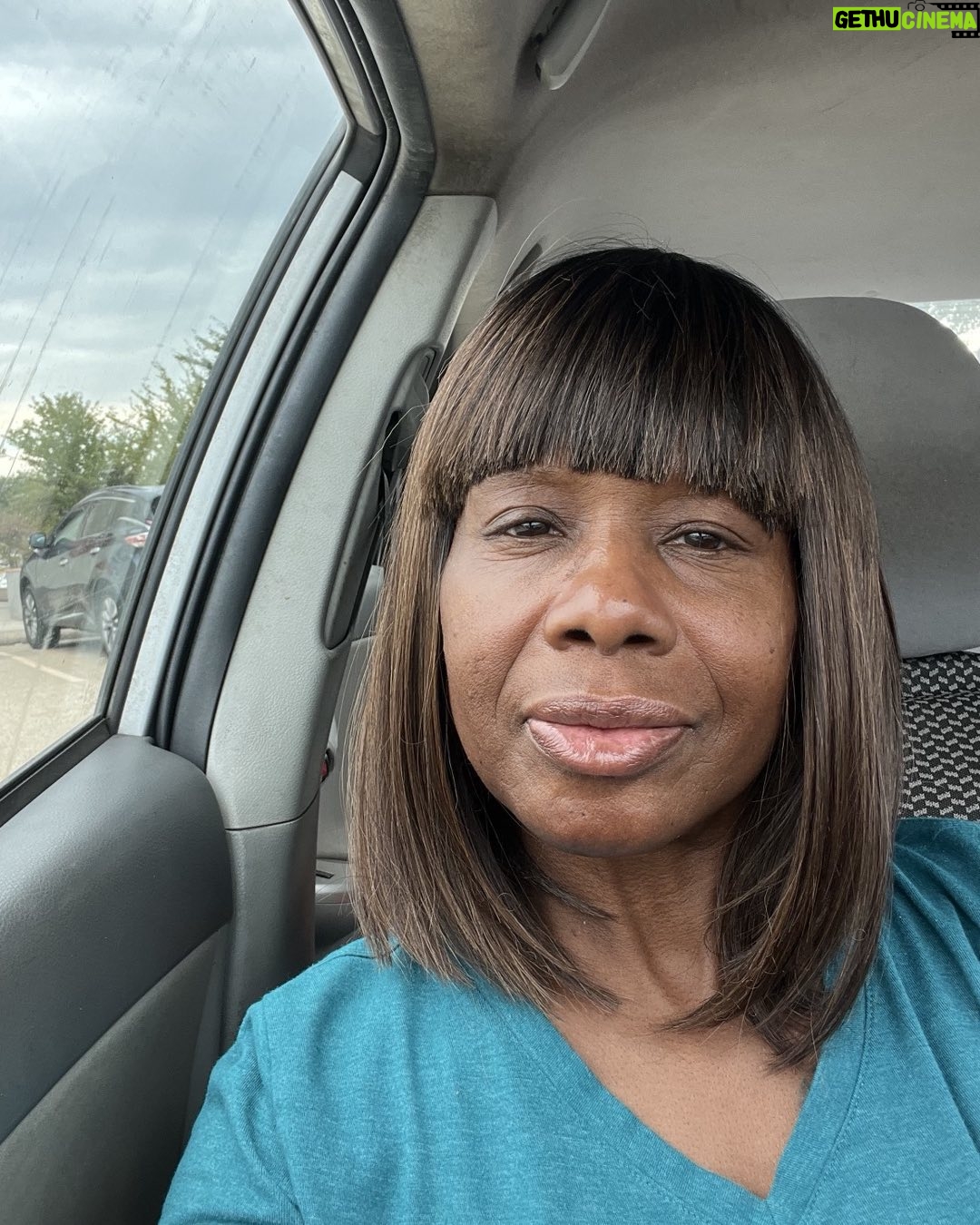 Jacqueline Moore - 2.2K Likes - Running some errands and doing some shopping. But first, coffee!
#shopping #coffee #coffeeshops
