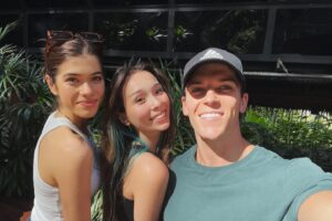 Jade Ma Instagram - thankful for this offensively attractive group of humans 

to thailand ✨🤘