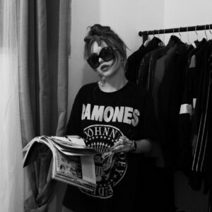Jade Sakori Instagram - Mom I’m ok I swear I don’t need a thing...
#quarantine