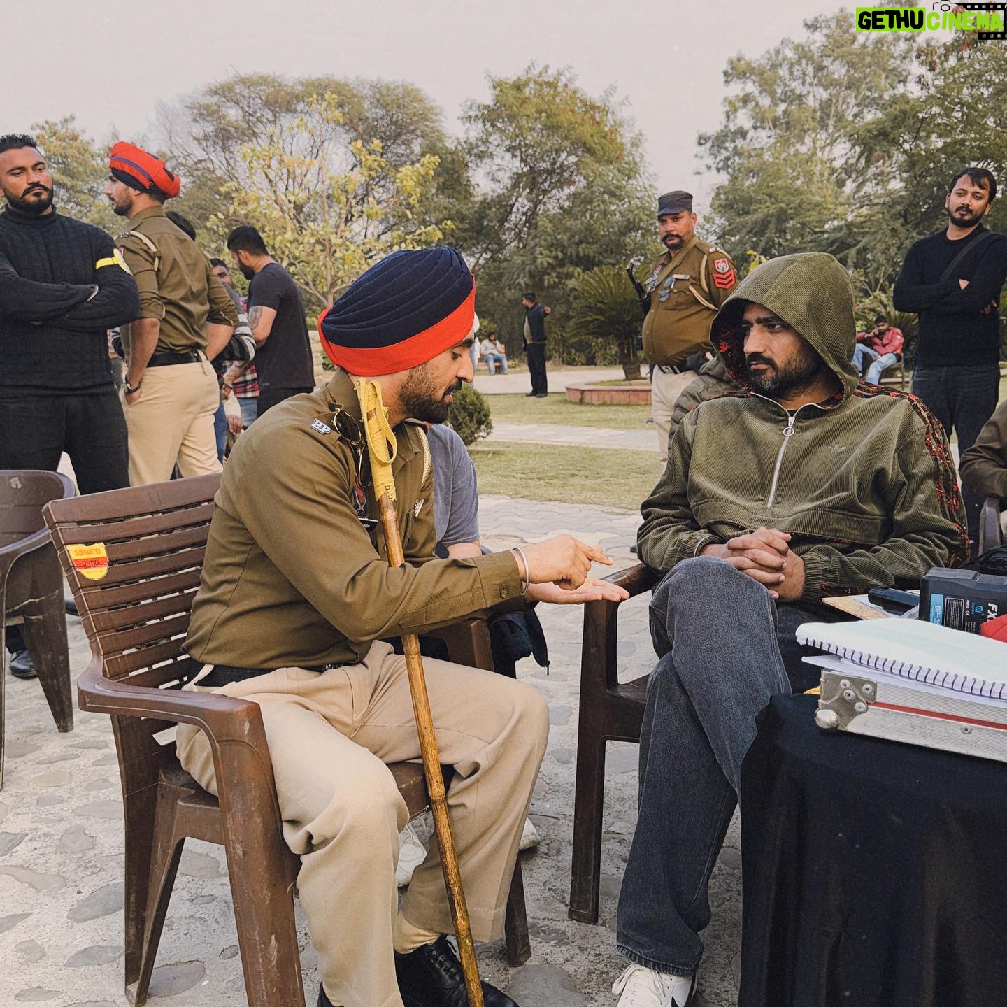 Jagdeep Sidhu - 7.1K Likes - Bhut ho gaya chol mol , Doomna Dangar kathe taan directer kol v ni behnde, aapas ch taan behna hi ki jaldi asli roop samne aaun lagya aa ..šš½ š» š„ Trailer š ā„ļøš§æ #jattandjuliet3 #27june . @diljitdosanjh @neerubajwa