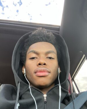 Jahi Di'Allo Winston Instagram - On my way for the Holidays…💨

What y’all cookin?
