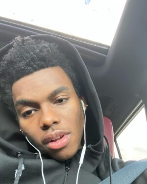 Jahi Di'Allo Winston Instagram - On my way for the Holidays…💨

What y’all cookin?