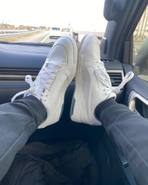 Jahi Di'Allo Winston Instagram - On my way for the Holidays…💨

What y’all cookin?