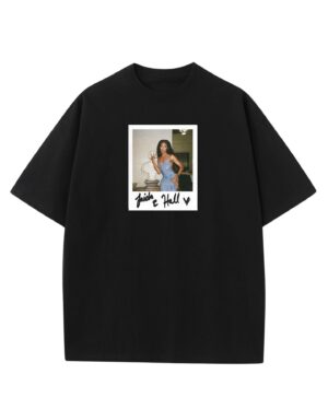 Jaida Essence Hall Instagram - Happy Friday yall!!! I’ve been waiting since my walk, but my new NYFW MERCH is out now! 

Grab my new heavy-weight oversized tee featuring real Polaroids of me backstage walking NYFW for fashion power duo @cucculellishaheen... AND each shirt comes with a FREE 4x6 photo print of me shot on 35mm film! LINK IN BIO♥️♥️♥️

PS... you can go ahead snag the ACTUAL one-of-a-kind signed polaroids too!

📸: @k_a_rst @kydigregorio 
Dress: @cucculellishaheen 
Hair: @omgeewigs
