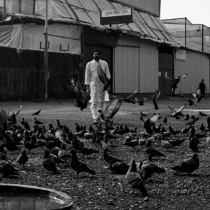 Jaideep Ahlawat Instagram - 🟠⚫️ 1/9
letters from a friend 

@jaideepahlawat #sartorial #photo #stories #mumbai #india