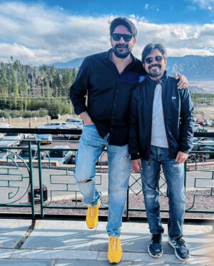 Jaideep Ahlawat Instagram - Back in the land of Leh for The Himalayan Film Festival with not one, but two films! #JaaneJaan as the opening Film and #ThreeOfUs as the closing film.
Thank you @anupama.chopra for having me here. 😇🙏😇

What a surreal feeling it is to be back here after about 5 years since we shot for  Bard of Blood. Kaafi kuch badal gaya hain itne waqt mein par cinema ke liye mere pyaar aur movie screening ki excitement aaj bhi utni hi hain #circleoflife #gratitude #humbled @filmcompanion