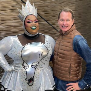 Jaidynn Diore Fierce Instagram - Finally got my VIP meet n’ greet with my American Dad @carsonkressley Hi Dad! 👽  Hair, Makeup, Headpiece, and costume by me 🖤
