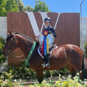 Jaime Bergman Instagram - 🎉 Bella is the 2021-2022 Interscholastic Equestrian League Overall Freshman Hunter Champion (even though she’s in the 6th grade). We are so incredibly proud of you Bella!  Go Eagles 🦅  Thank you @futurity_farms!! #equestrianteam #hunters #seasonchampions