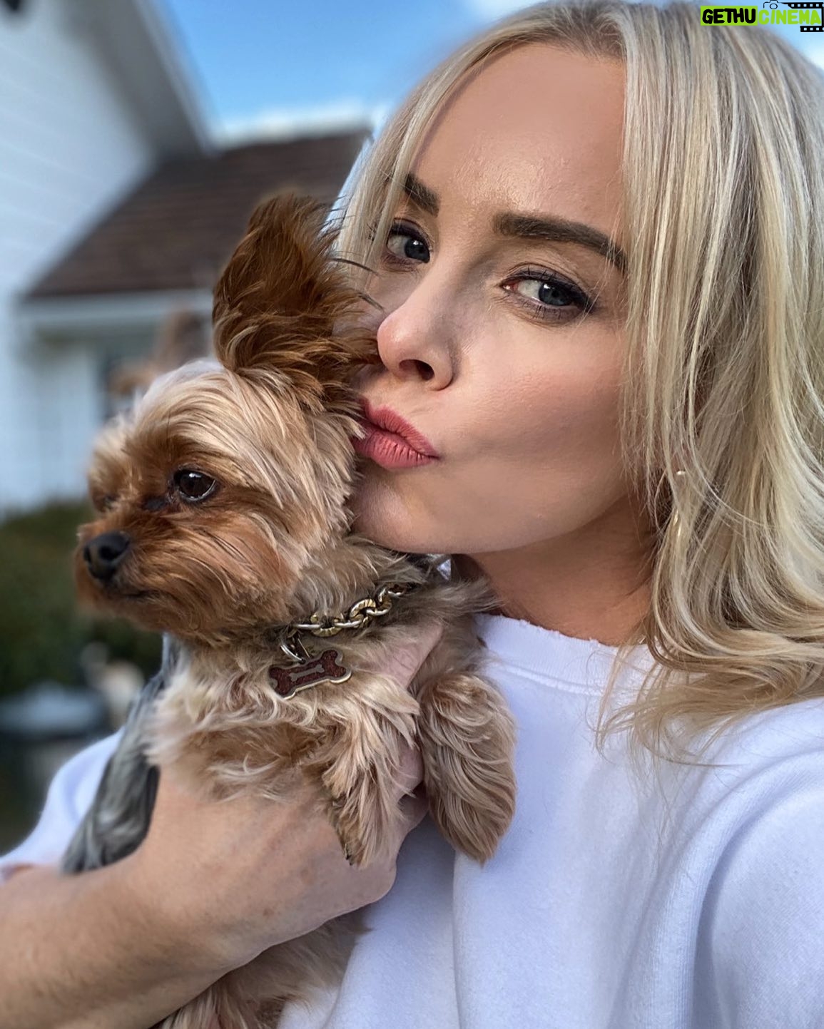 Jaime Bergman - 1.5K Likes - #shelovesme #shelovesmenot š„š„š„š„š„š„š„š„ #roxy #kisses #girlcrush #valentineseve