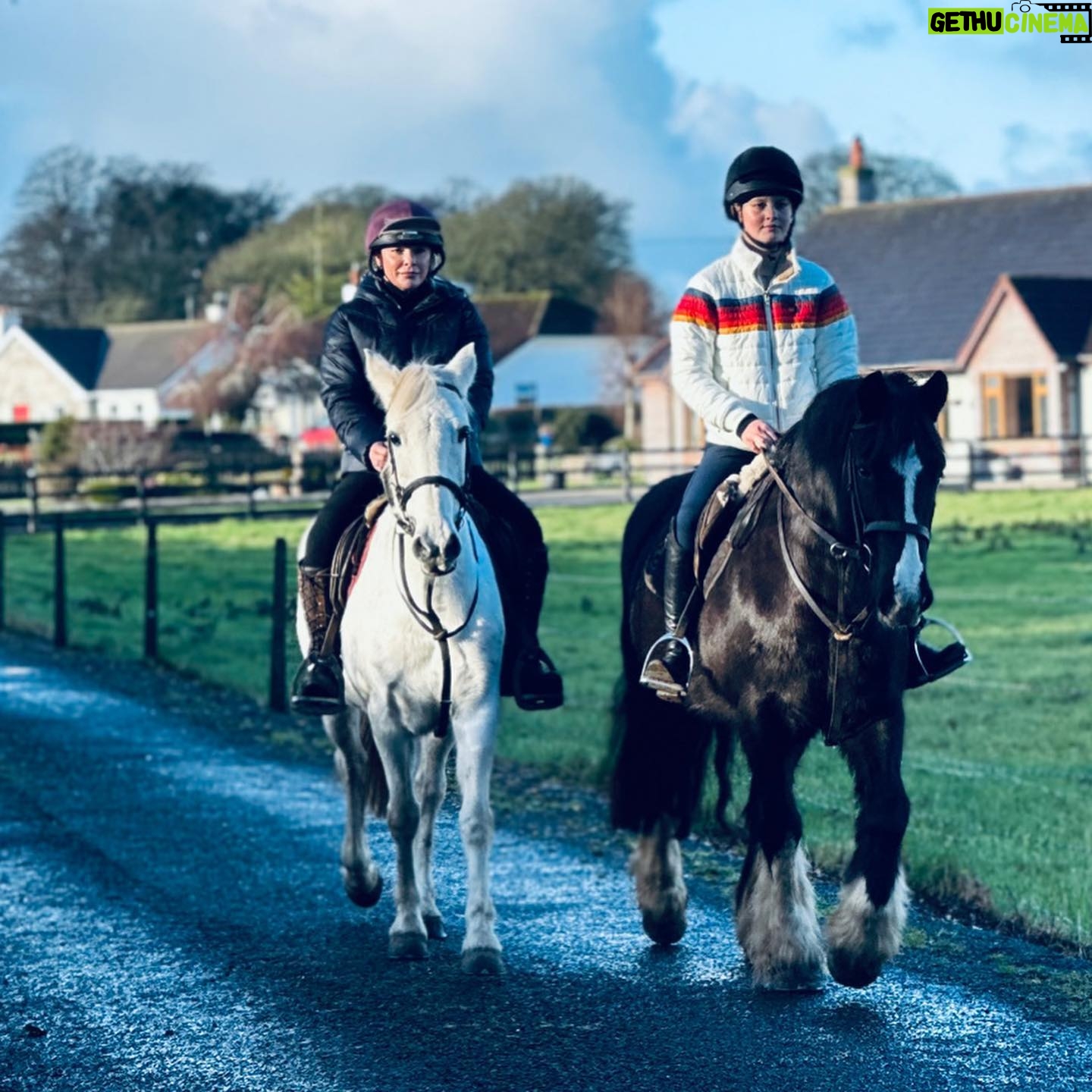 Jaime Bergman - 1K Likes - Ireland you have my heart š thank you @clarinaequestrian for an unforgettable day of riding. My posting trot š¤·āāļø Bellaās jumping š. Until next time⦠#equestrainlife