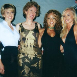 Jaime Bergman Instagram - My heart is broken.  I just received news that Lisa Banes tragically passed. She was truly a legend, and so much fun to work with.  This photo was taken at the Son of the Beach premier in NYC.  Gone too soon 💔. #riplisabanes #sonofthebeach #howardstern