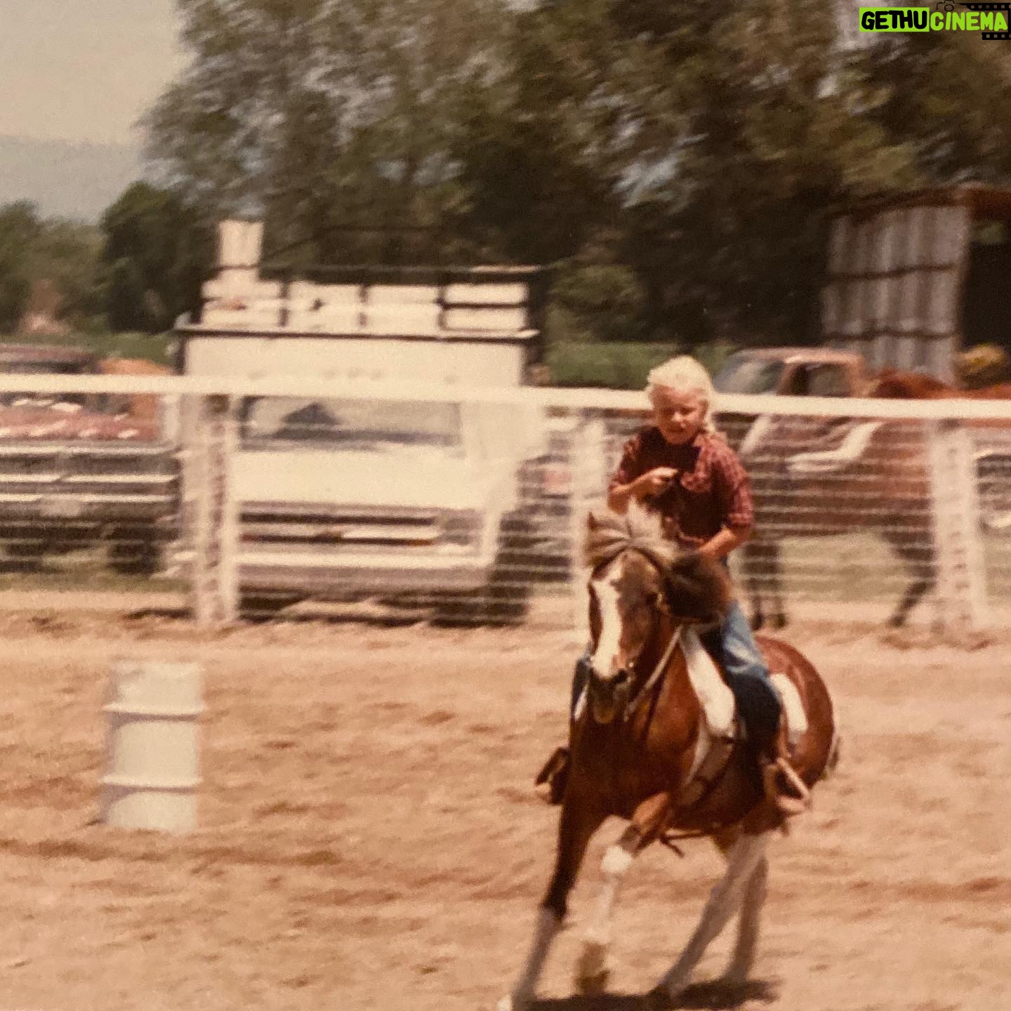 Jaime Bergman - 1.2K Likes - #tbt Bella on a pony at age 10 vs. me on a pony at age 10. š¤š¤·āāļø swipe ā”ļø š· by @annedsherwood